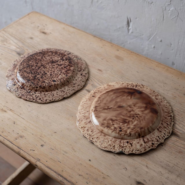 Pair of Whieldon-Type Creamware Plates, c.1760 For Sale - Image 9 of 14