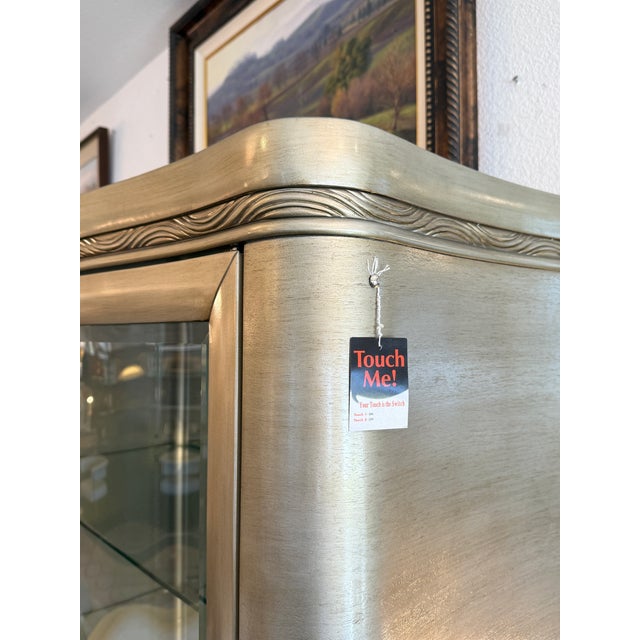 Sofia Vergara La Reina Lighted Curio Cabinet For Sale - Image 11 of 12