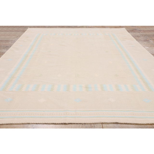 Vintage Indian Dhurrie Rug, 05'10 X 08'10 For Sale - Image 9 of 10