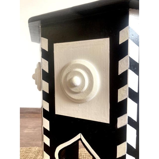 Hollywood Regency Side Table in the style of Martyn Lawrence Bullard with Faux Ivory Details, 2010s For Sale - Image 6 of 10
