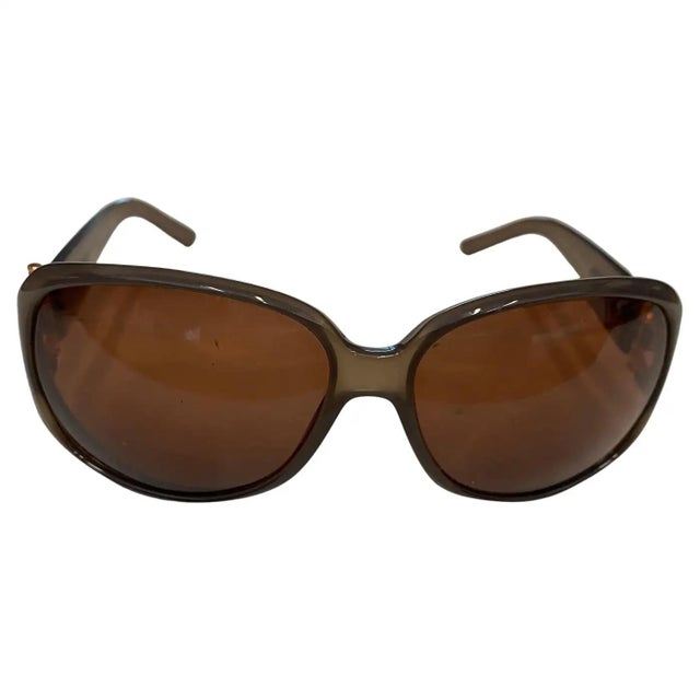 A lovely pairs of jewel sunglasses designed by Gucci, they have been manufactured in Italy in the Eighties. The gilded...