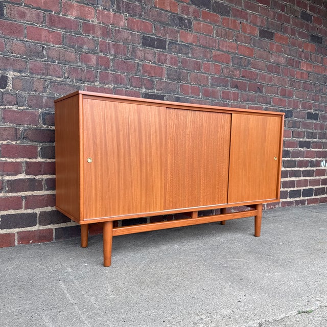 Mid 20th Century Milo Baughman for Drexel Today’s Living Mid-Century Modern Credenza For Sale - Image 5 of 10