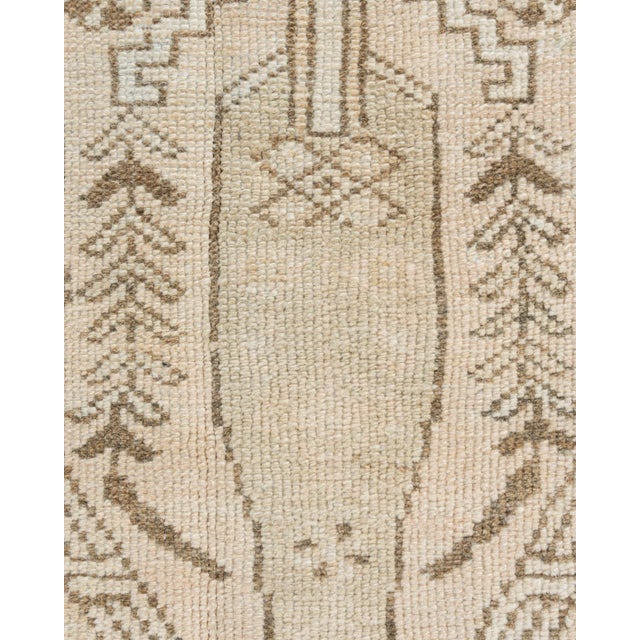 1940s Vintage Beige Area Rug 4' X 6'7 For Sale - Image 4 of 12