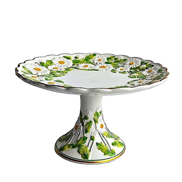 Cream 1960s Mottahedeh Ceramic Daisy Pedestal Cake Stand For Sale - Image 8 of 15