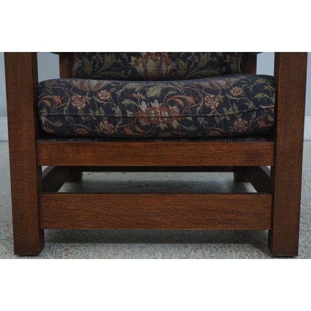 Stickley Mission Oak Eastwood Chair & Ottoman For Sale In Philadelphia - Image 6 of 18