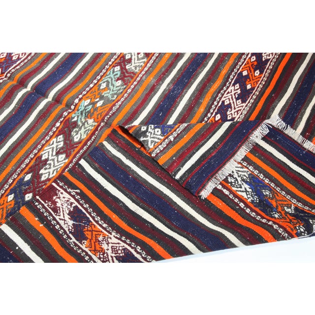 1960s Turkish Handwoven Kilim Rug -4' 7'' X 6' 7'' For Sale - Image 4 of 12