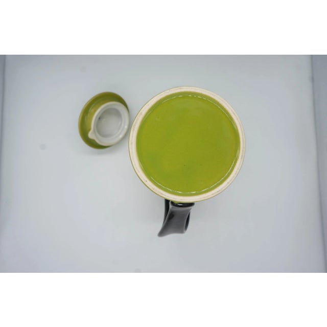 2000 - 2009 2000s California Pantry Avocado Green Ceramic Tea Pot For Sale - Image 5 of 5