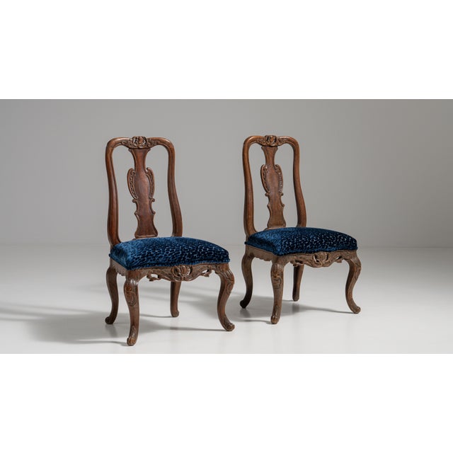 Pair of 19th Century French Chestnut Brown Louis XV Oak Chairs with Upholstered Seats For Sale - Image 15 of 15