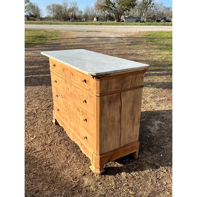 Tan 19th Century French Burl Walnut Bleached Marble Top Chest of Drawer / Commodes For Sale - Image 8 of 12