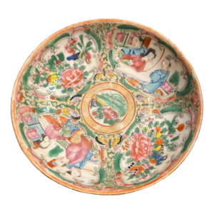 Famille Rose Medallion Saucer