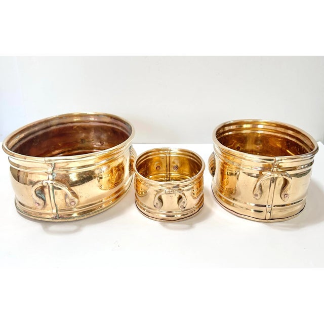 1980s Vintage Brass Clamshell Seashell Tiered Planters - Set of 3 For Sale - Image 5 of 8
