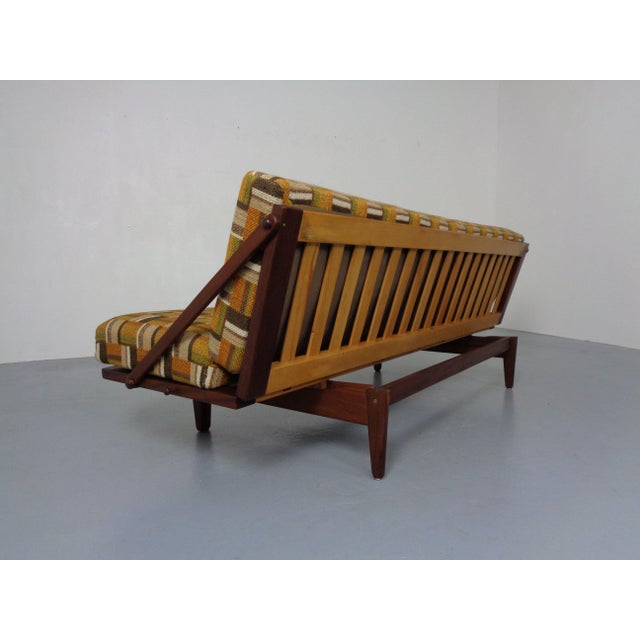 Brown Danish 981 Diva Daybed in Teak and Oak by Poul M Volther for Frem Røjle, 1950s For Sale - Image 8 of 18