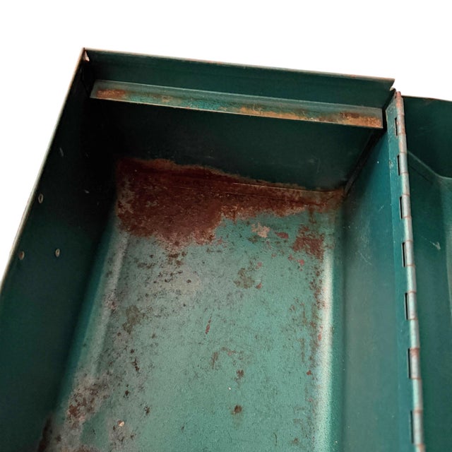 Vintage American Folk Art Toolbox For Sale - Image 9 of 18