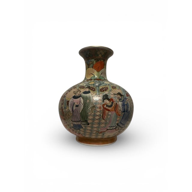 Chinoiserie Vintage Rose Medallion Famille Chinese Porcelain Vase For Sale - Image 3 of 8