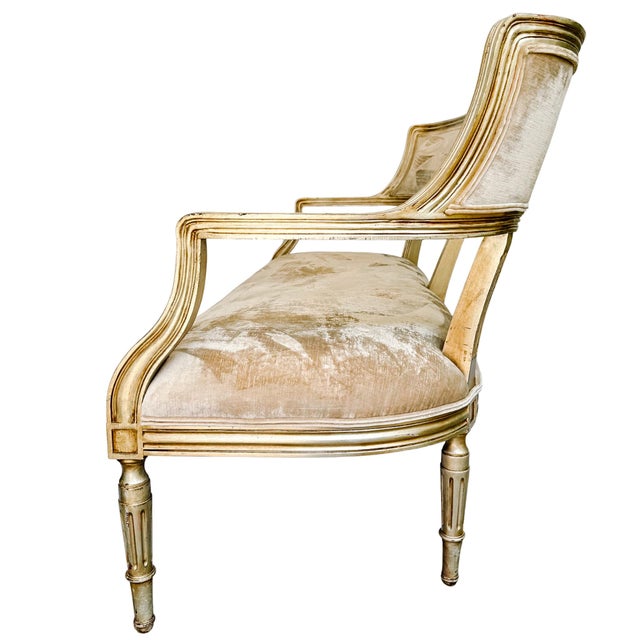 Late 20th Century French Neoclassical Louis XVI Style Giltwood & Painted Settee With Champagne Velvet Upholstery For Sale - Image 4 of 10