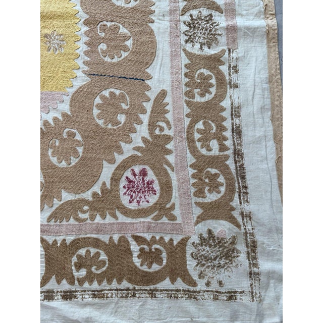 Uzbekistan Suzani Tablecloth - Tribal Textile 4' X 4'1'' For Sale In New York - Image 6 of 18