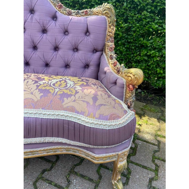 1980s 1980 French Louis XVI Gilt Purple Damask Settee 1Pc For Sale - Image 5 of 15