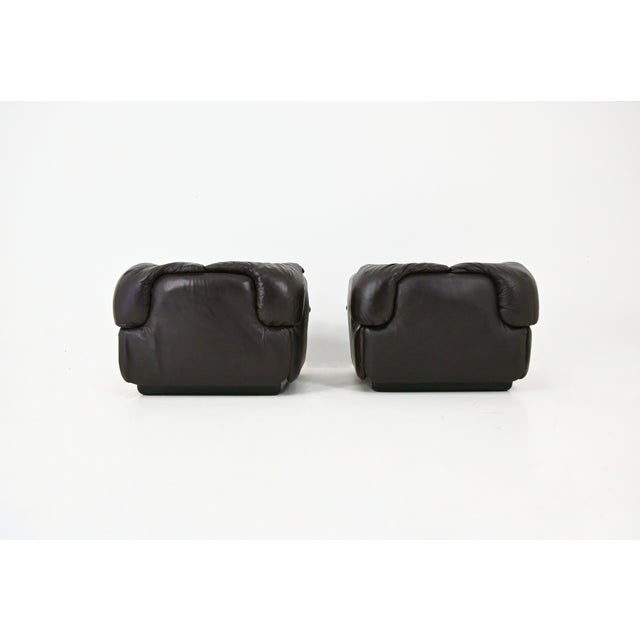 1970s Vintage Confidential Lounge Chairs by Alberto Rosselli for Saporiti, 1970s, Set of 2 For Sale - Image 5 of 10