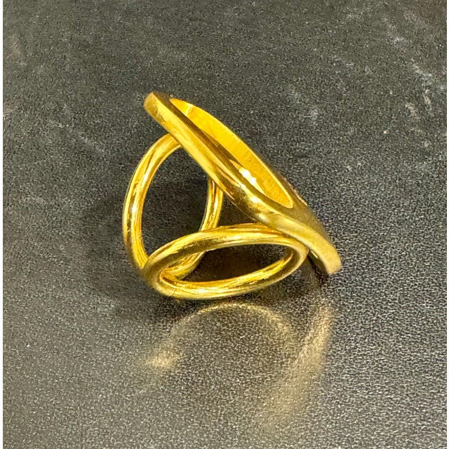 Salvatore Ferragamo Salvatore Ferragamo Ganchini scarf ring /Ring gold Tone, Medium Size For Sale - Image 4 of 18