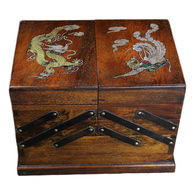 Huali Rosewood Expanding Box Inlaid With Mother-of-Pearl For Sale