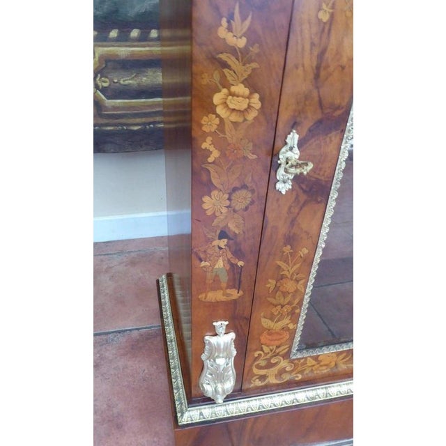 Antique Mid-19th Century Walnut Pier Cabinet from Gillows, 1852 For Sale - Image 15 of 18