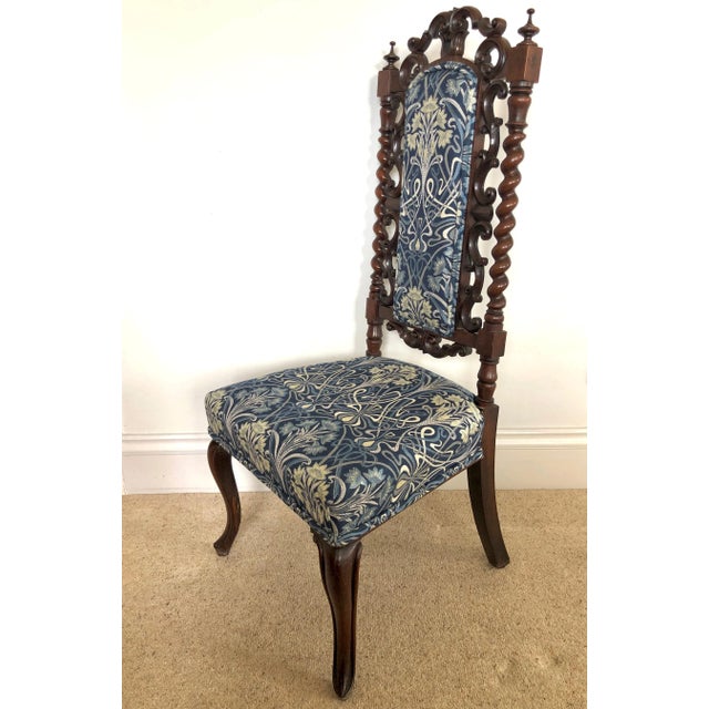 19th century victorian antique carved mahogany hall chair having a beautifully carved shaped top and sides, attractive...
