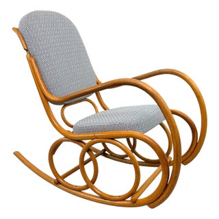 Mid-Century Modern Bentwood Rocking Chair from Ton, 1960s For Sale