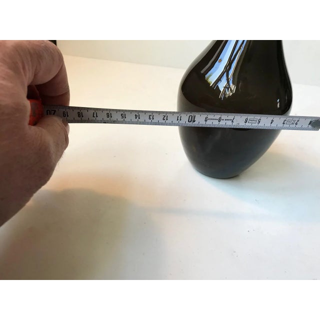 Vintage Grey Smoked Glass Vase by Kjell Engman for Kosta Boda, 1980s For Sale - Image 7 of 8