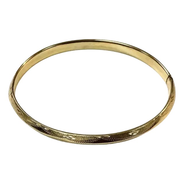 Vintage 14 Karat Yellow Gold Bangle Bracelet For Sale