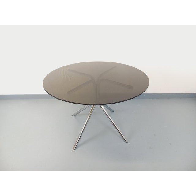 Vintage Round Dining Table in Acrylic Glass and Chrome-Plated Metal, 1970s For Sale - Image 11 of 18