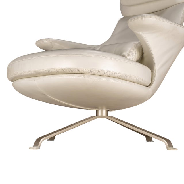 2000 - 2009 B&b Italia Radar Lounge Chair by James Irvine White Leather Swivel Lounger Italy For Sale - Image 5 of 17