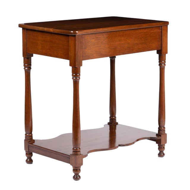 Delaware Valley Walnut Single-Drawer Stand, 1810-20 For Sale - Image 4 of 15