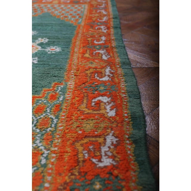 Hand-knotted rug / rug made of high-quality wool. The warp is made of cotton. The rug has a pleasant color. Geometric...