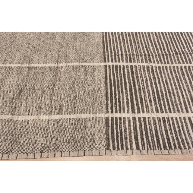 Early 21st Century Large Modern Geometric Area Rug For Sale - Image 5 of 9