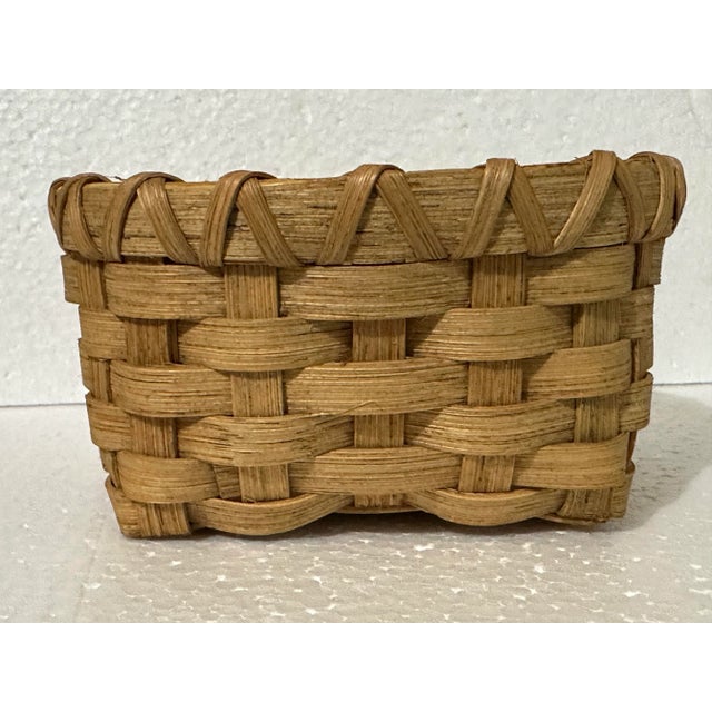 Vintage 1980s Small Woven Wicker Light Natural Colored Napkin Basket For Sale - Image 4 of 11