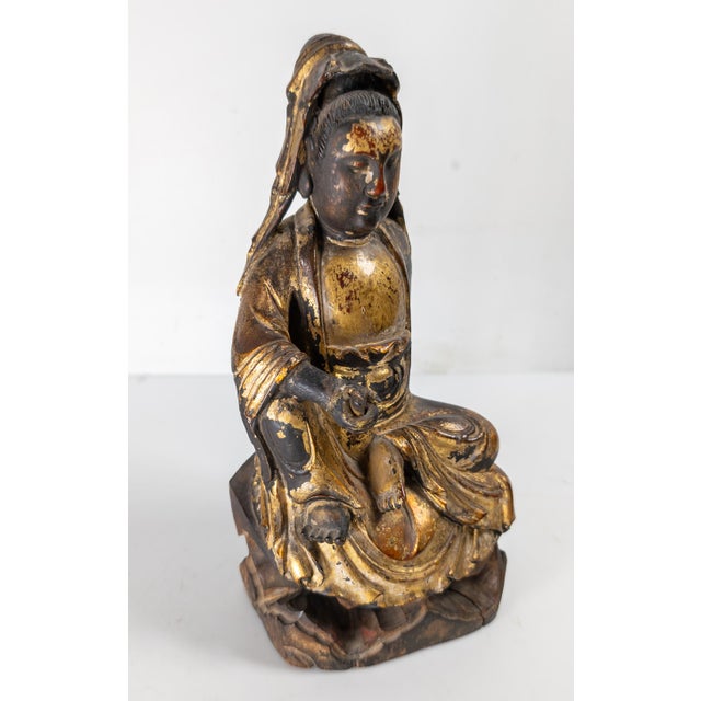 Chinese 16th Century or Earlier Chinese Ming Dynasty Gilt Lacquer Wood Guanyin Figure For Sale - Image 3 of 16