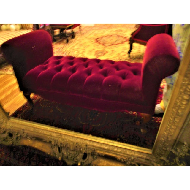 Vintage Queen Ann Ottoman Red Velvet Tufted Entryway / End of Bed Couch Settee For Sale In Columbia, SC - Image 6 of 10