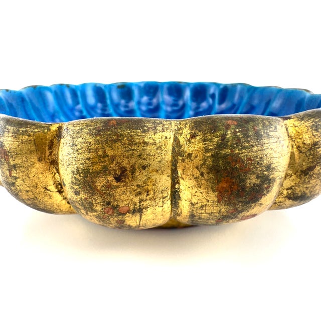 Rustic European Vintage Italian Blue Crackle Glaze & Gilt Scalloped Ceramic Bowl For Sale - Image 3 of 11