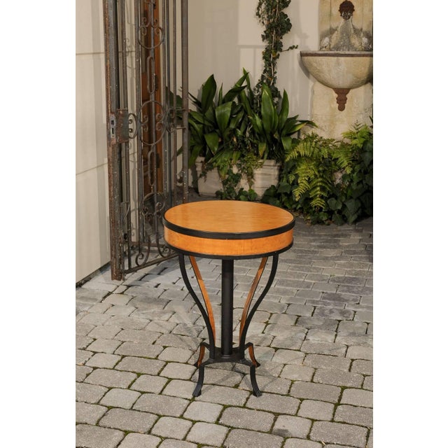 Austrian Biedermeier 1820s Guéridon Side Table with Burl Veneer and Iron Frame For Sale - Image 4 of 10