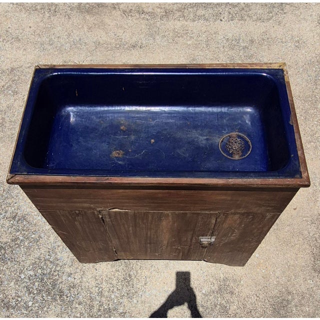 19th Century American Primitive Pine Dry Sink Cupboard Cabinet Vanity W/ Cobalt Blue Enameled Cast Iron Sink & Drain For Sale - Image 4 of 12