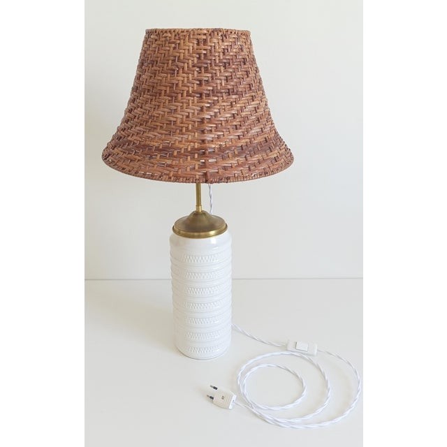 Mid-Century Marbella Style White Ceramic, Brass and Wicker Table Lamp from Carstens Tönnieshof, 1960s For Sale - Image 11 of 15