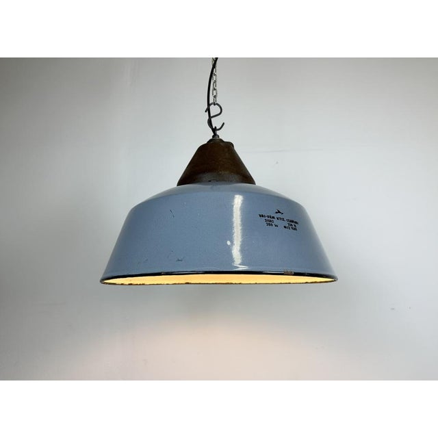 Industrial Grey Enamel and Cast Iron Pendant Light, 1960s For Sale - Image 10 of 17