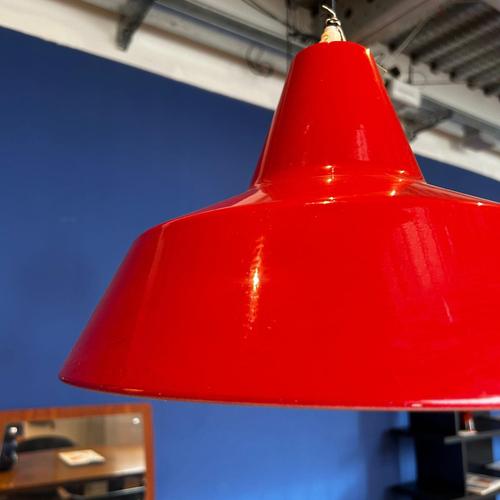 Vintage Louis Poulsen Red Pendant Lamp – Mid-Century Danish Design Up to 250V (Europe/UK Standard).The wiring of this item...
