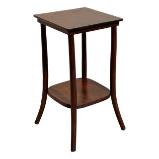 Art Nouveau Bent Oak Pedestal Side Table Attributed to Thonet No. 1548 For Sale