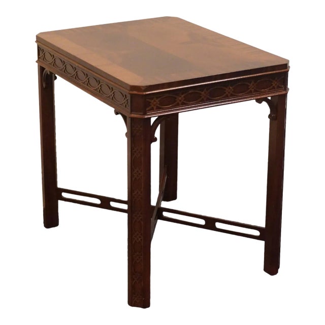 High End Traditional Chippendale Style Banded Mahogany 27" Accent End Table For Sale