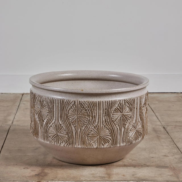 Earthgender David Cressey & Robert Maxwell “Teardrop Sunburst” Bowl Planter for Earthgender For Sale - Image 4 of 11
