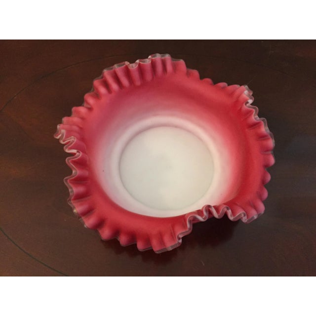 Victorian Early 20th Century Victorian Ruffled Glass Bowl For Sale - Image 3 of 6