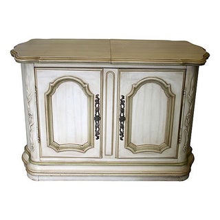 Vintage Drexel French Provincial Bar For Sale