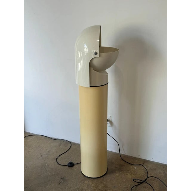 Mid-Century Modern 1970s Pileo Floor Lamp by Gae Aulenti for Artemide For Sale - Image 3 of 4