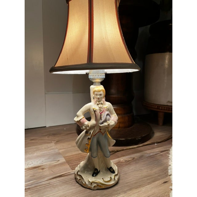 Vintage Colonial Figurine Lamp For Sale - Image 9 of 18